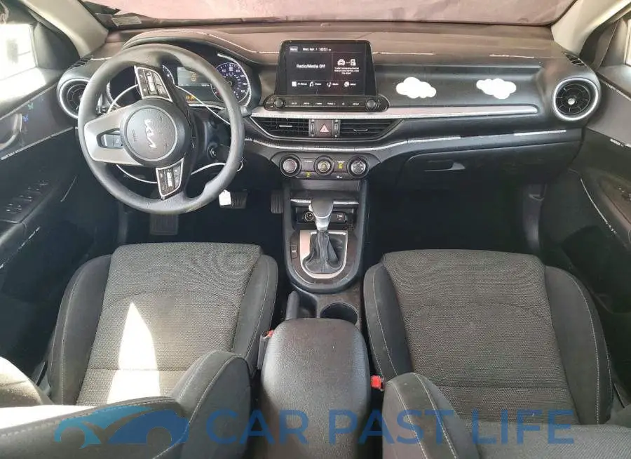 3KPF24AD0RE768739# 8