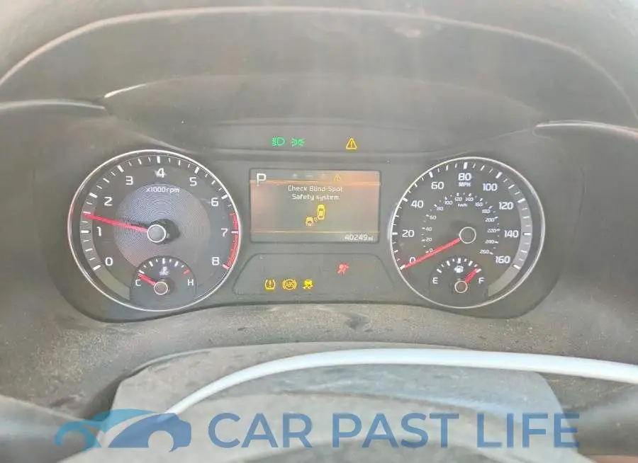 3KPF24AD2RE810876# 9