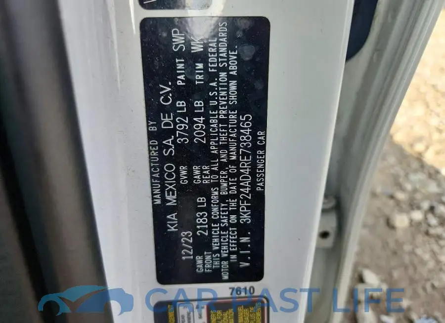 3KPF24AD4RE738465# 12