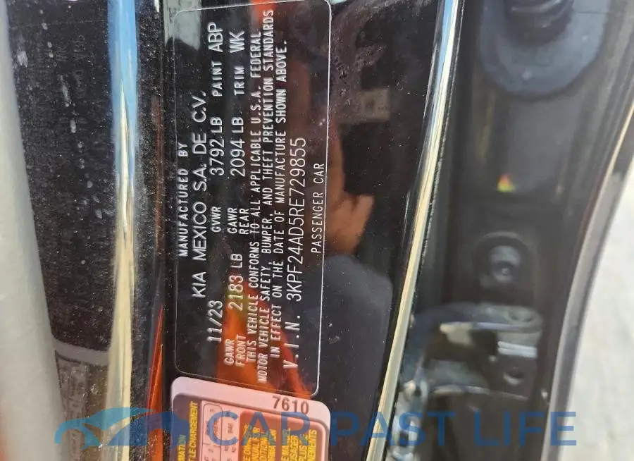 3KPF24AD5RE729855# 12