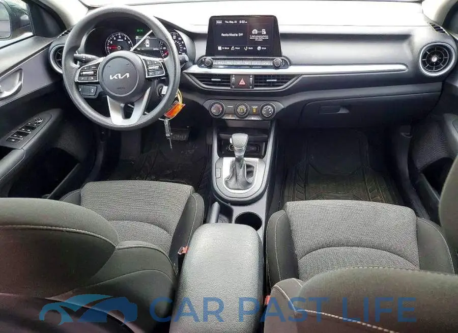 3KPF24AD7RE730537# 8