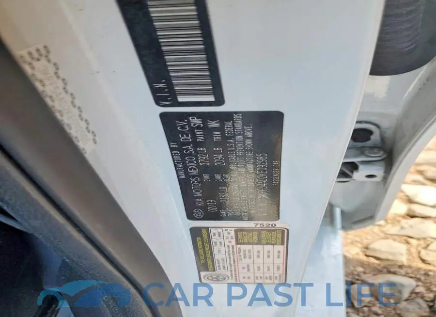 3KPF54AD2KE092985# 12