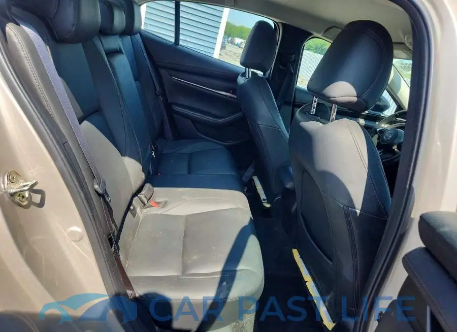 3MZBPABM8RM411518# 10