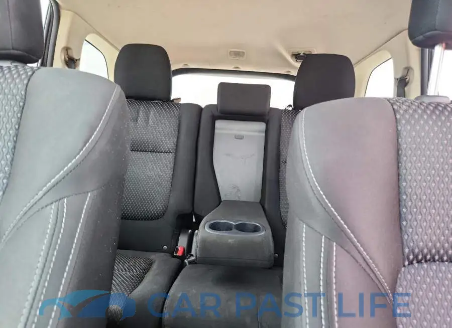 JA4AD2A33KJ000160# 10