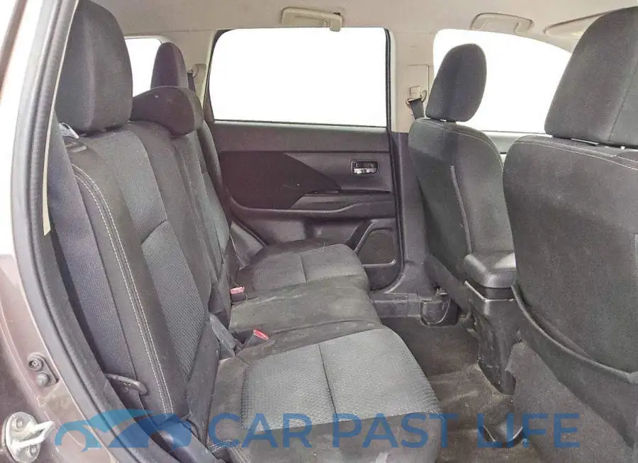 JA4AD3A35JZ035031# 11