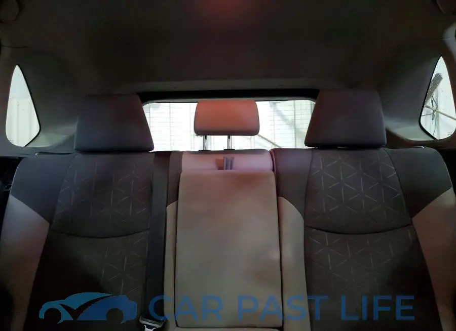 2T3P1RFV1MW218968# 10