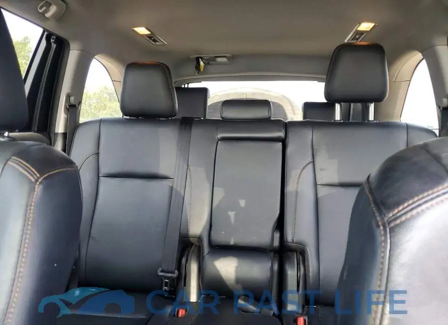 5TDJZRFH2KS570092# 10