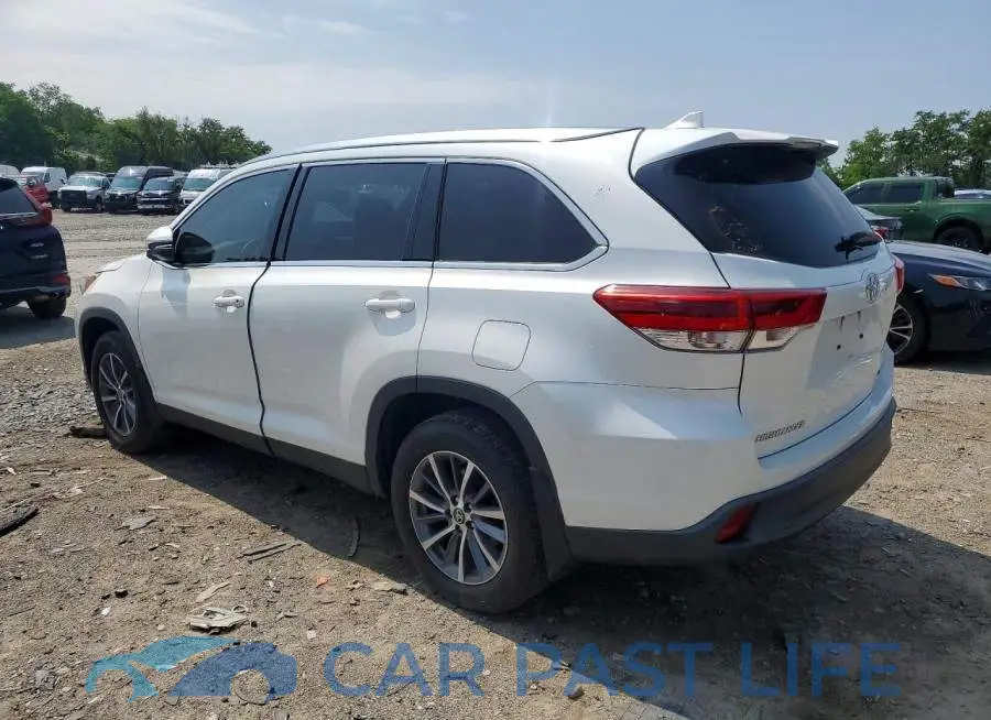 5TDJZRFH2KS570092# 2