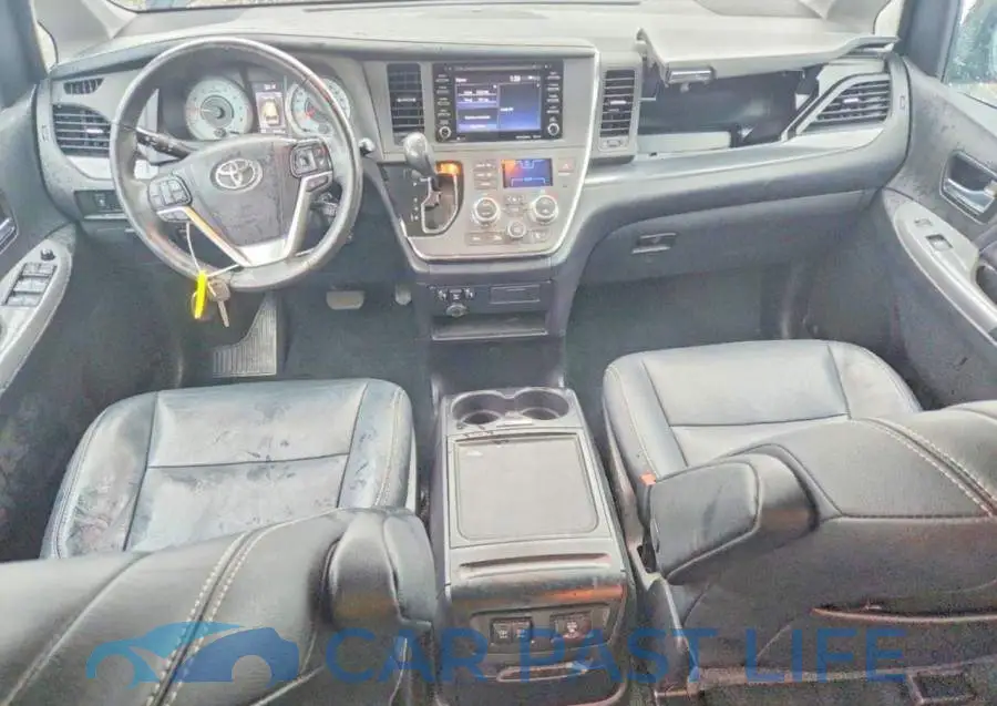 5TDXZ3DC9JS939852# 8