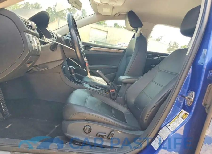 1VWDT7A35HC060695# 7