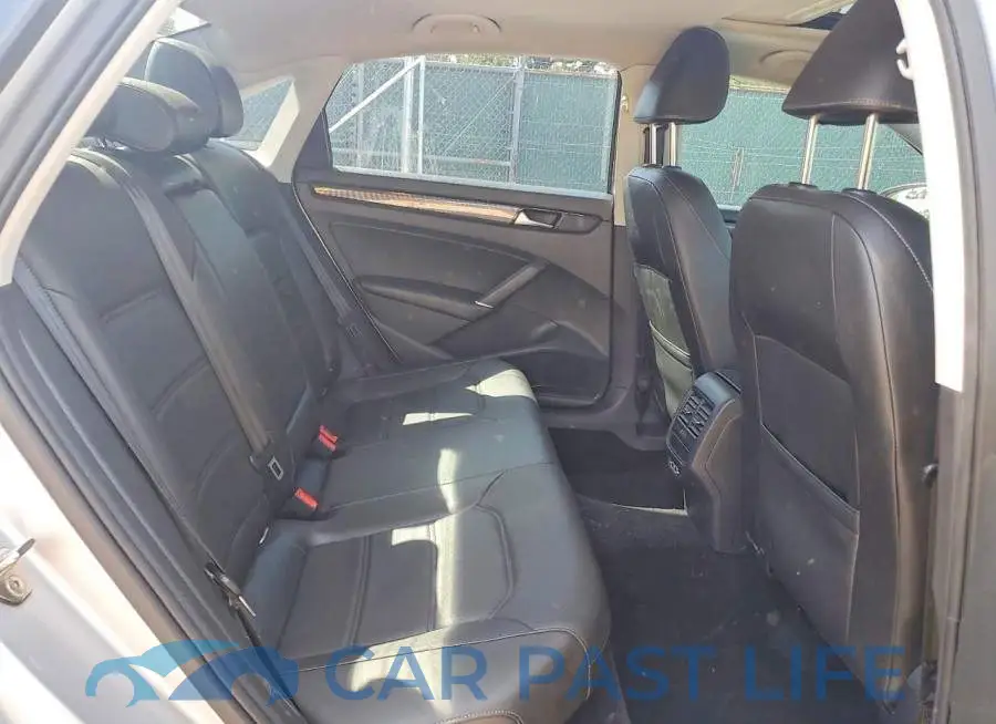 1VWMA7A31LC009127# 10