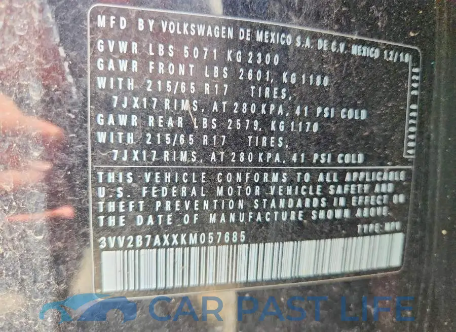 3VV2B7AXXKM057685# 13