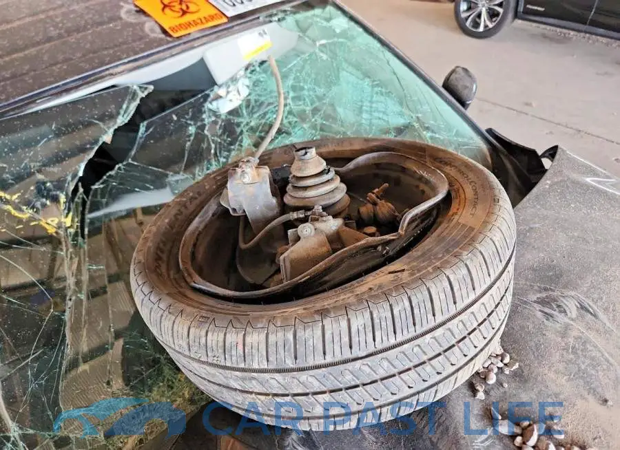 3VW2B7AJ2HM323023# 12