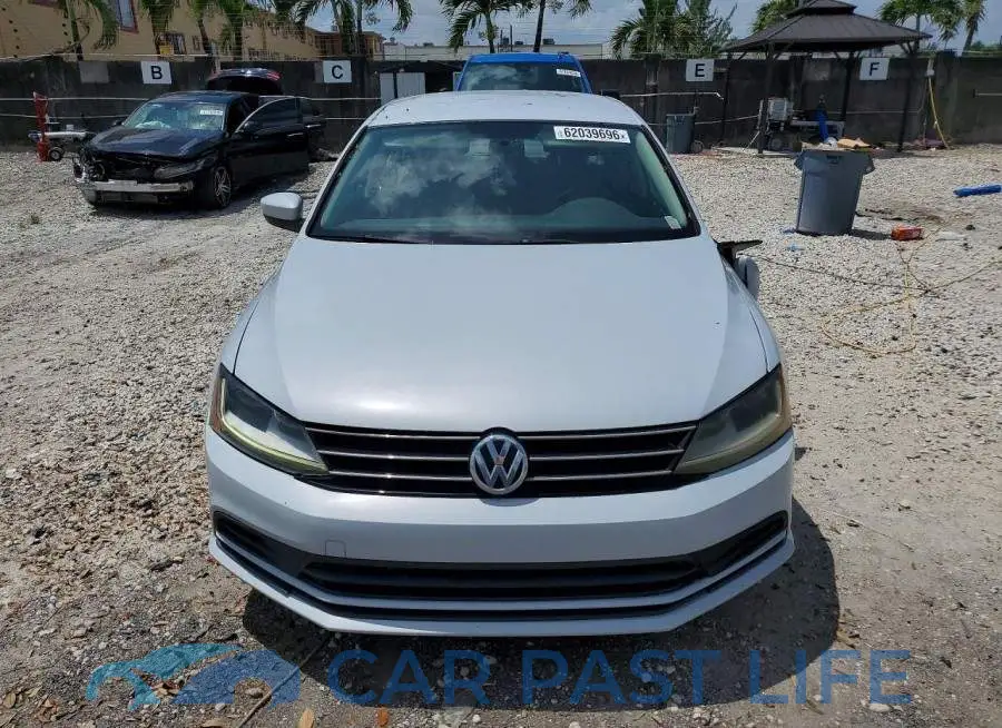 3VW2B7AJ3HM223173# 5