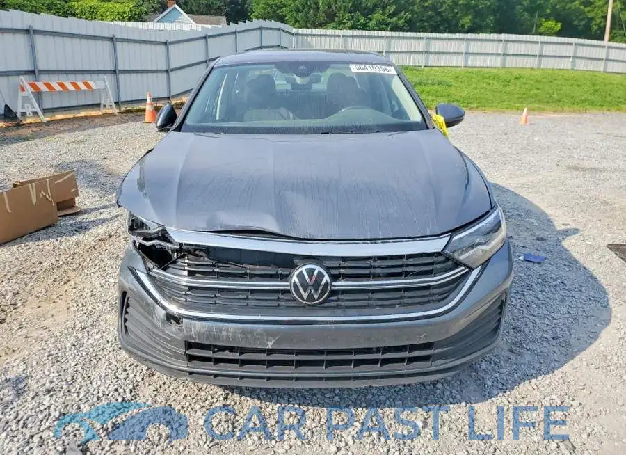 3VW4M7BU9RM010595# 5