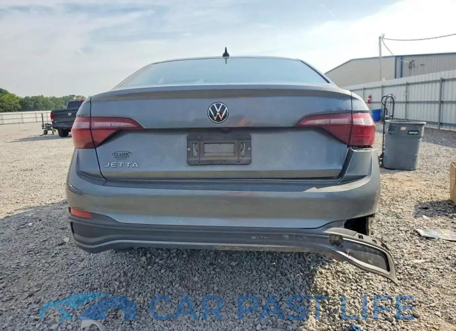 3VW4M7BU9RM010595# 6