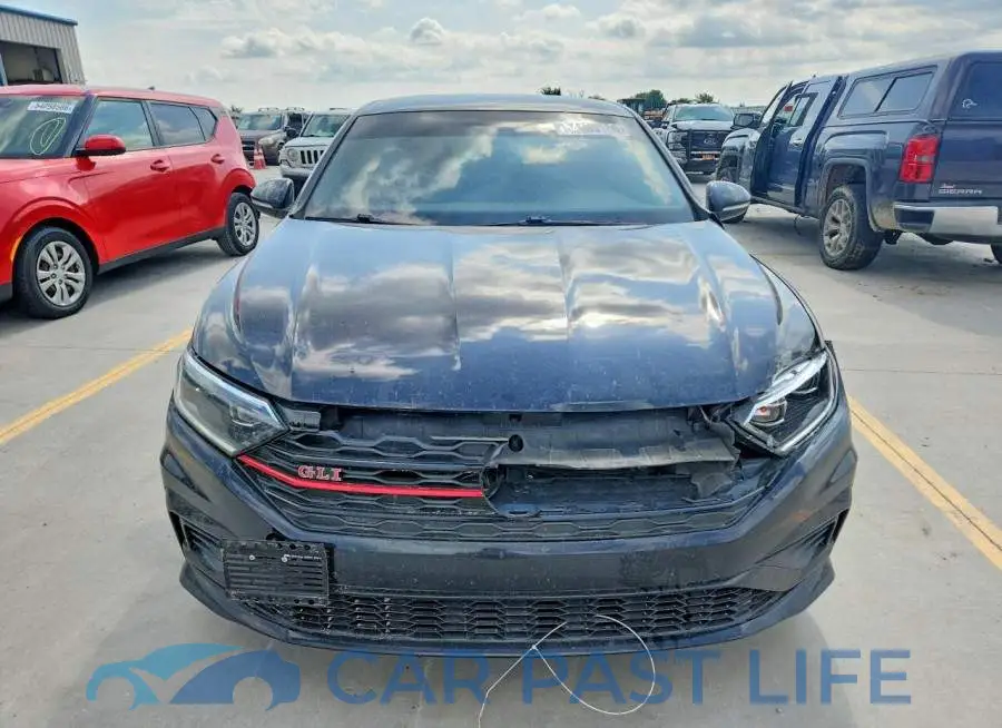 3VW5T7BU3LM039119# 5