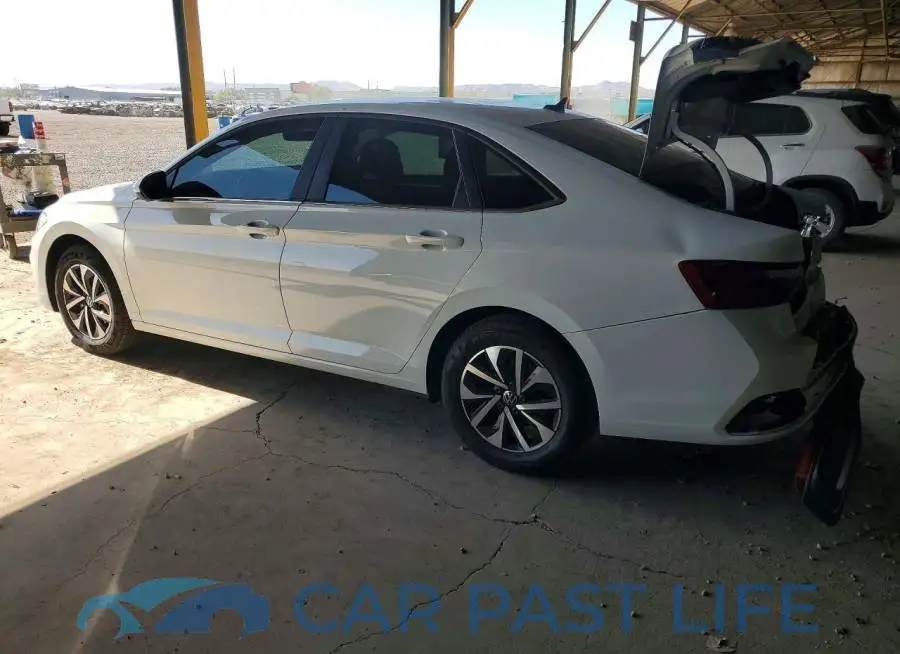3VW5W7BU4TM040979# 2