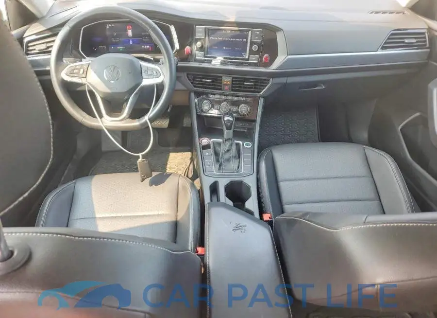 3VW7M7BU0NM007673# 8