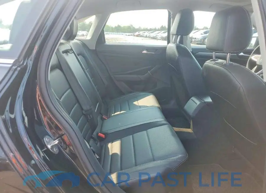 3VW7M7BU0NM007673# 10