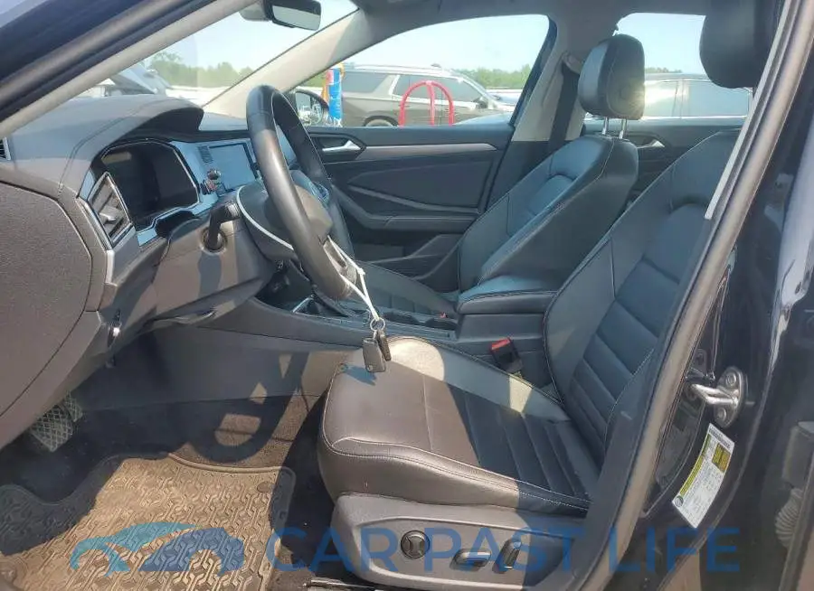 3VW7M7BU0NM007673# 7