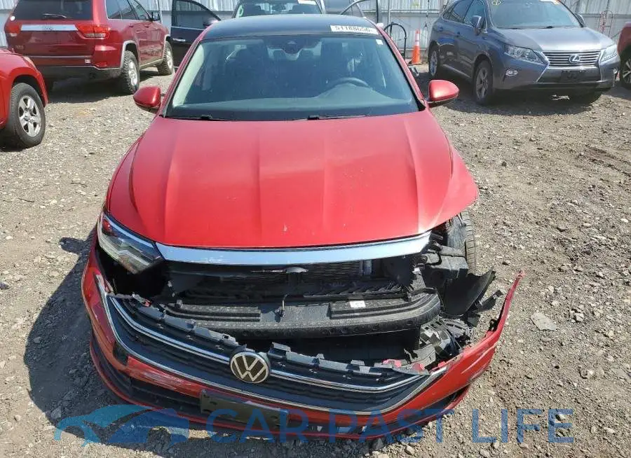 3VW7M7BU3RM031729# 5