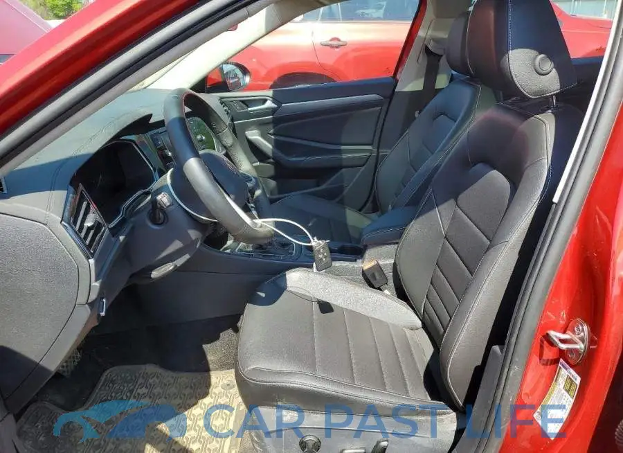 3VW7M7BU3RM031729# 7