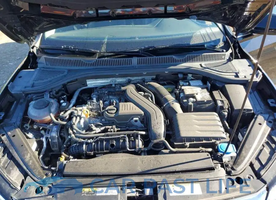 3VW7M7BU9RM018371# 11