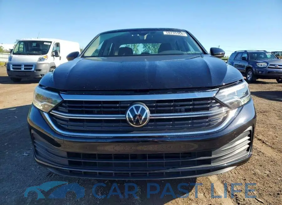 3VW7M7BU9RM018371# 5