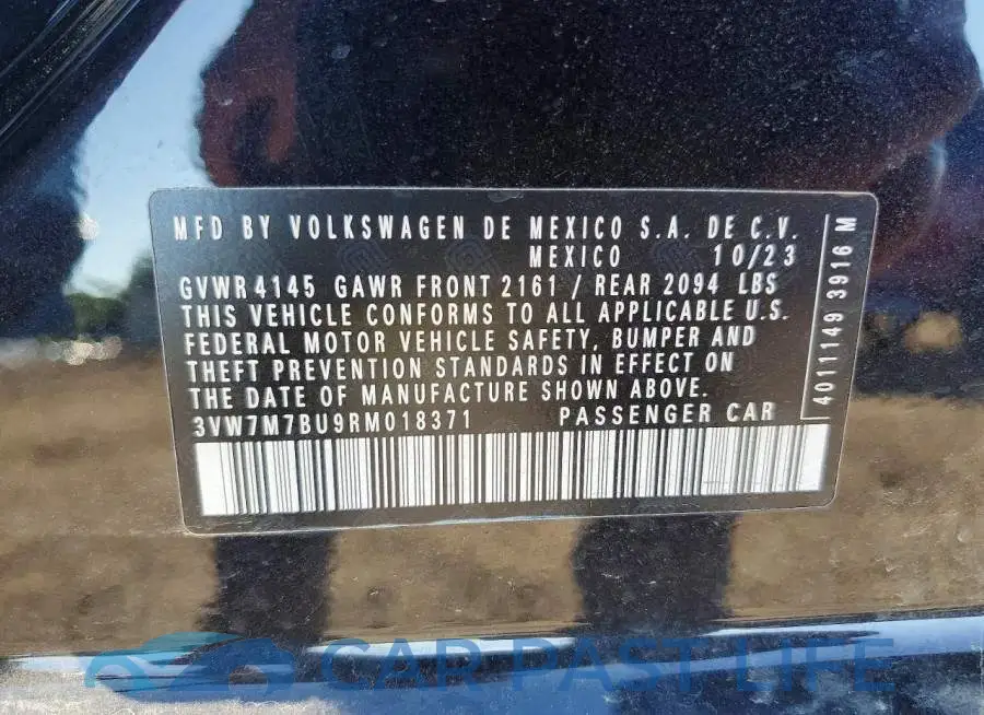 3VW7M7BU9RM018371# 12