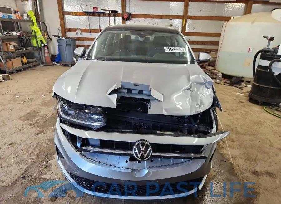 3VW7W7BU0TM030040# 5
