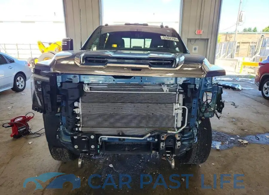 1GT4UREYXSF352463# 5