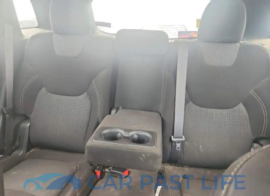 1C4PJLCS1HW607849# 10