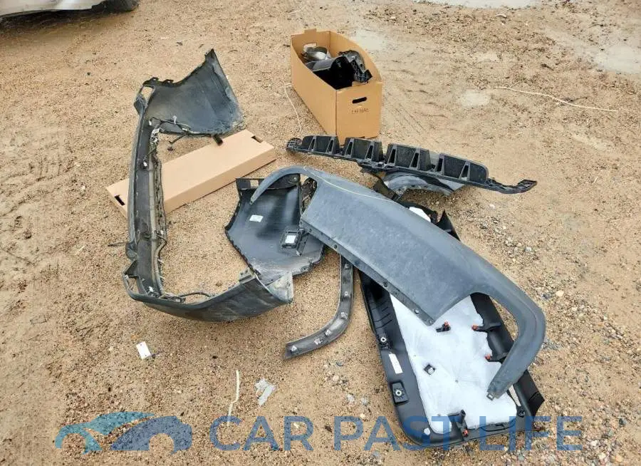 1C4PJLMX4MD211530# 13