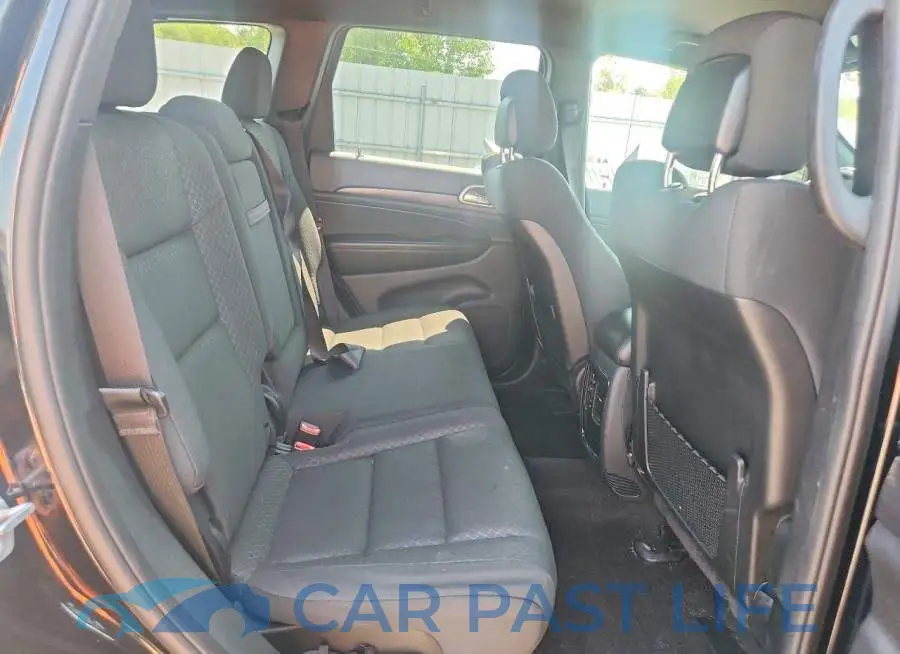 1C4RJFAG8JC478072# 11