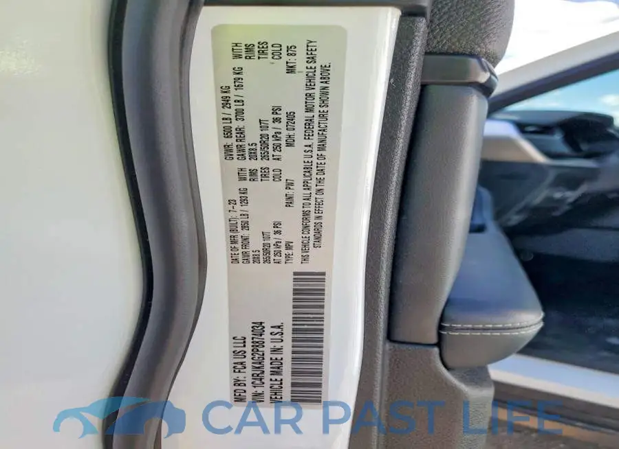 1C4RJKAG2P8874034# 13