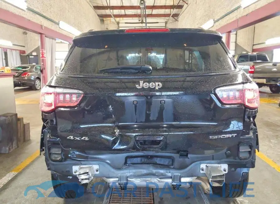 3C4NJDAB1JT177624# 6