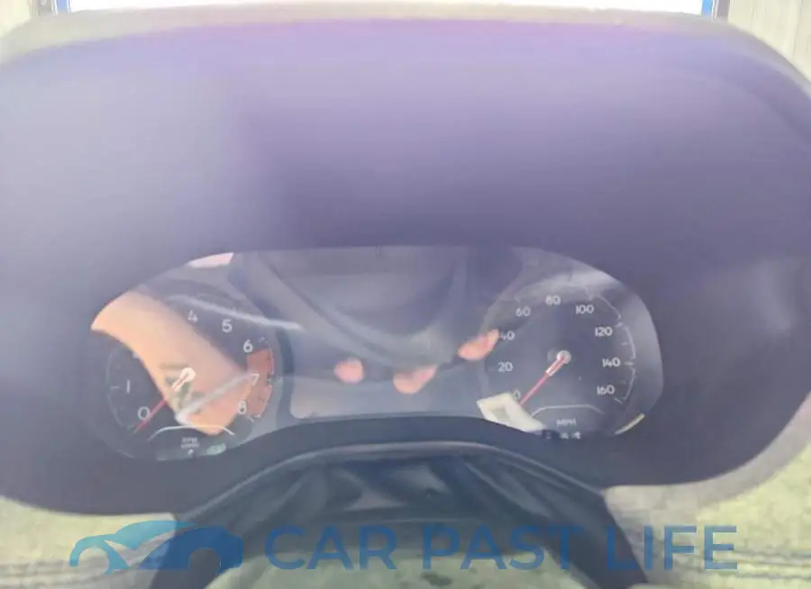 3C4NJDBN8PT561725# 9