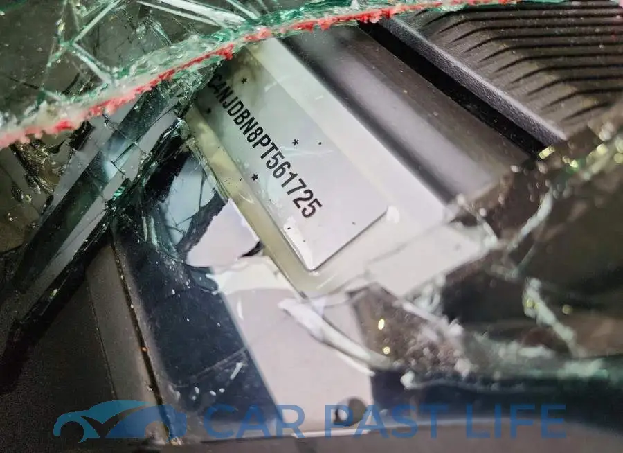 3C4NJDBN8PT561725# 14