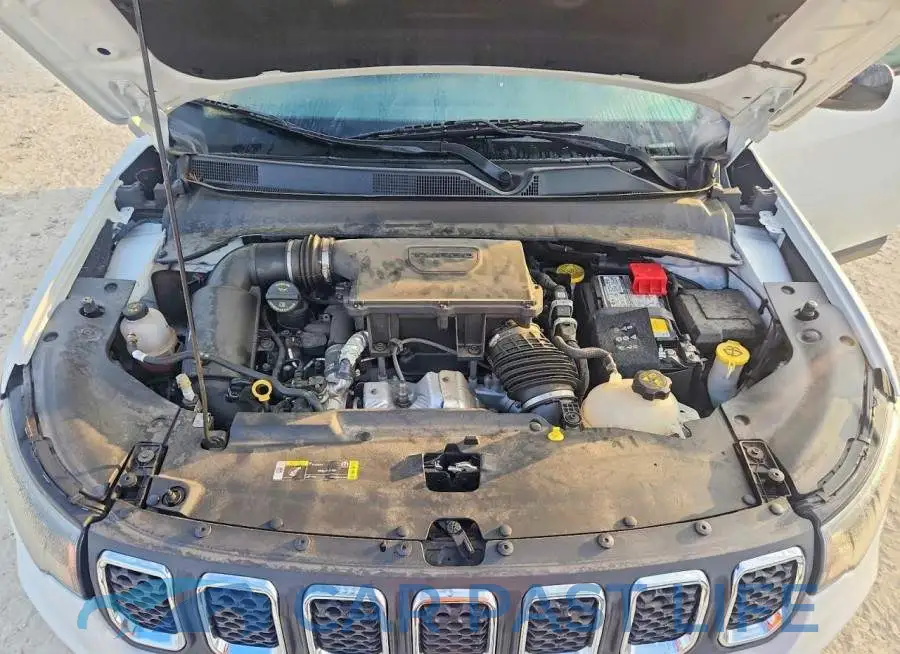 3C4NJDBNXPT516883# 12