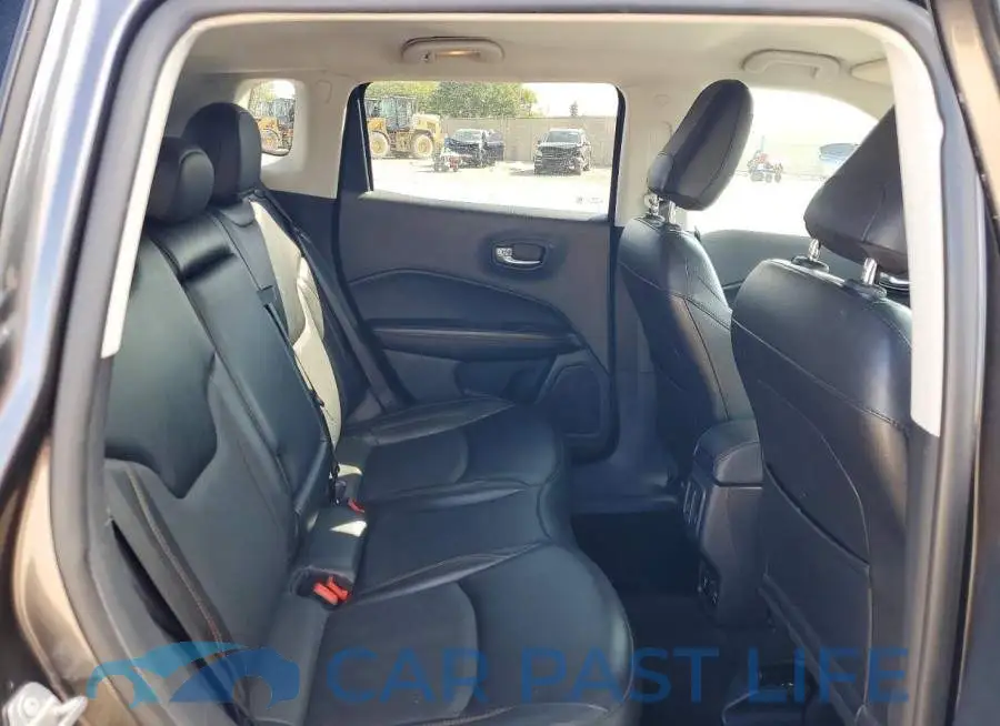 3C4NJDCB7MT528005# 11