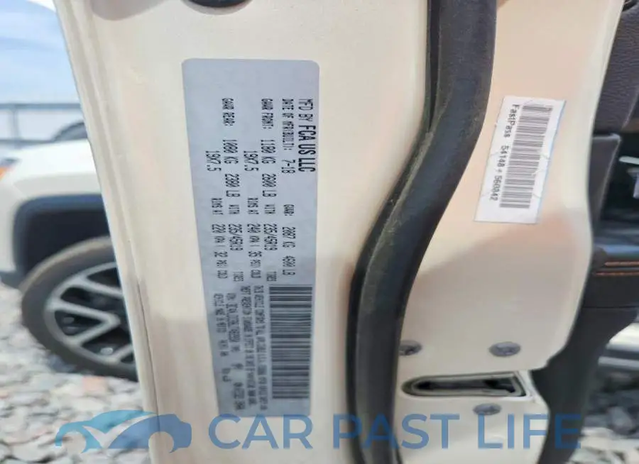 3C4NJDCB8JT483930# 12