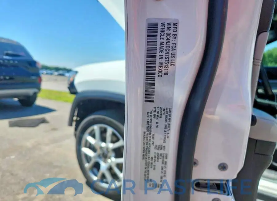 3C4NJDCN7ST513110# 13