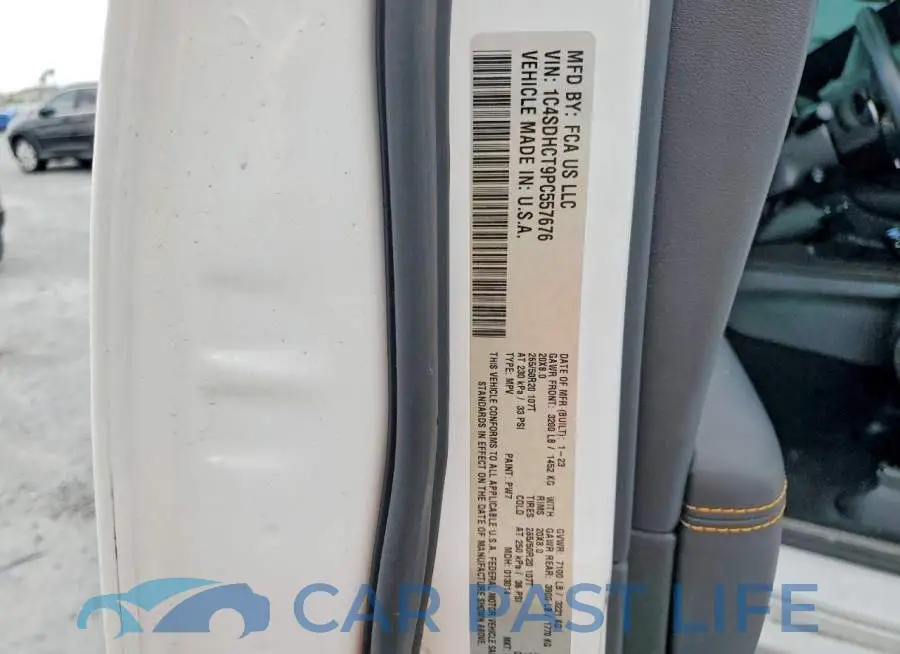 1C4SDHCT9PC557676# 13