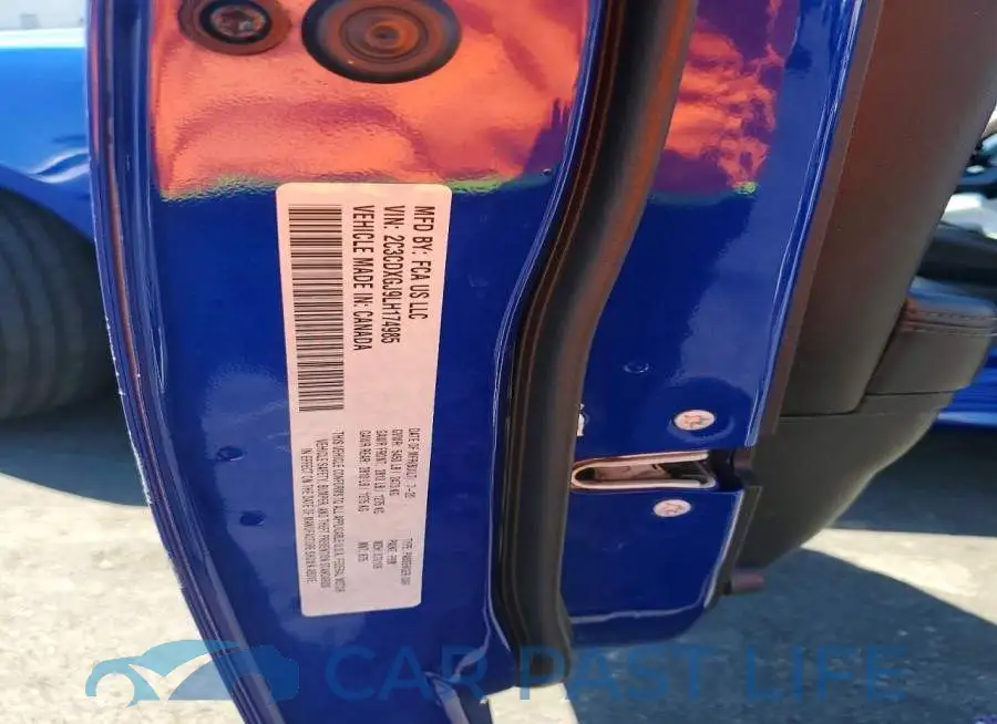 2C3CDXGJ9LH174985# 12