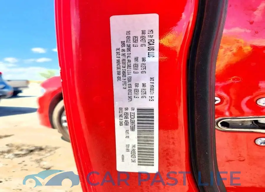 2C3CDXJG9KH728800# 12
