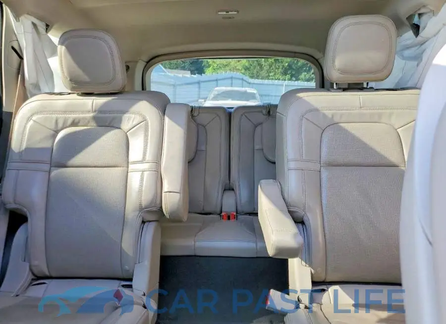 5LM5J7WC9MGL11588# 10