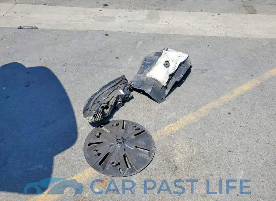 5YJ3E1EA4SF035215# 12