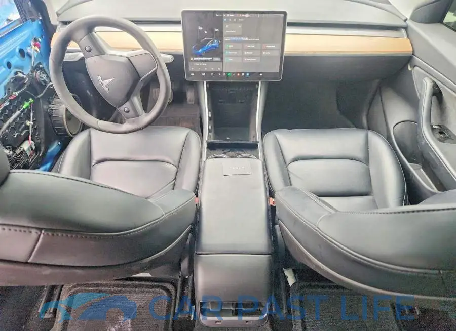 5YJ3E1EB5LF617625# 8