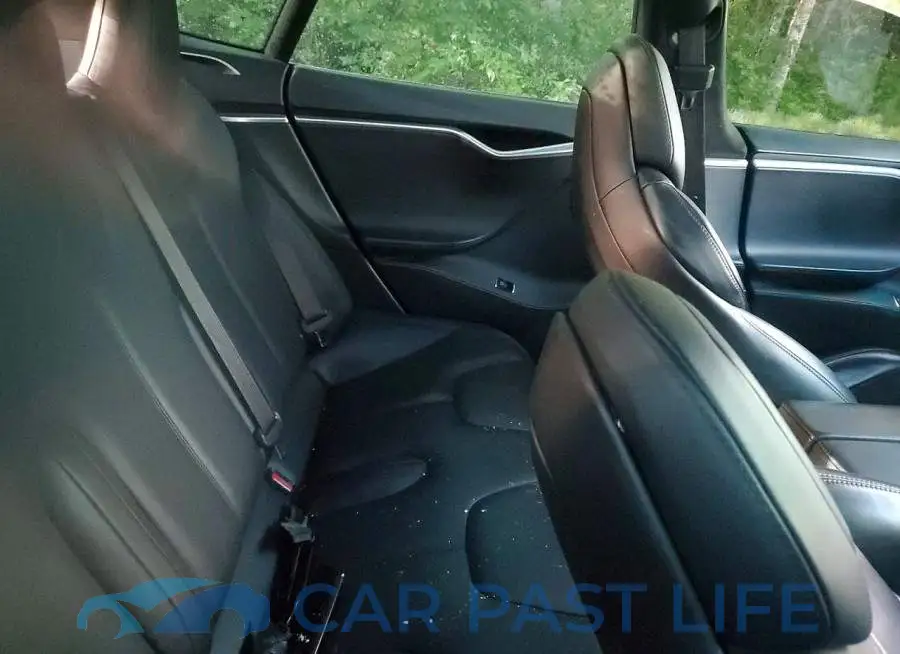 5YJSA1E4XHF187137# 10